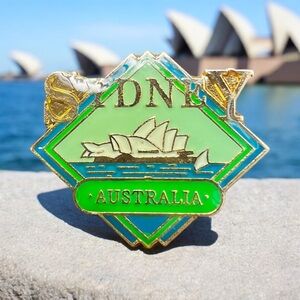 Sydney Harbor Australia Opera House Green Collectible Souvenir Travel Memory Pin